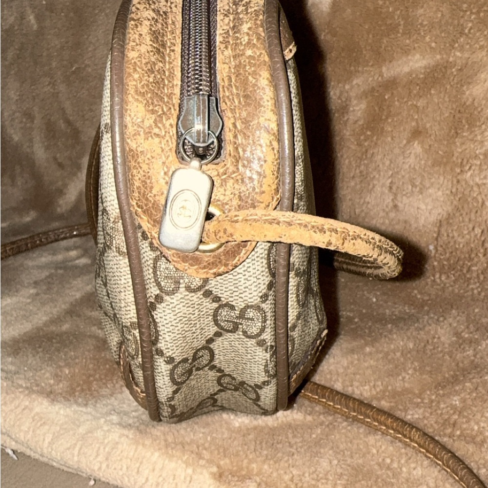 Gucci Beige GG Canvas Crossbody with Brown Leather Trim and Green-Red Web - Picture 4 of 15
